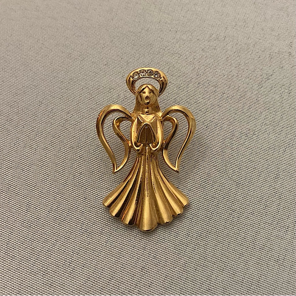 ⭐️ Vintage Gold And Rhinestone Embelished Caroling Angel Brooch